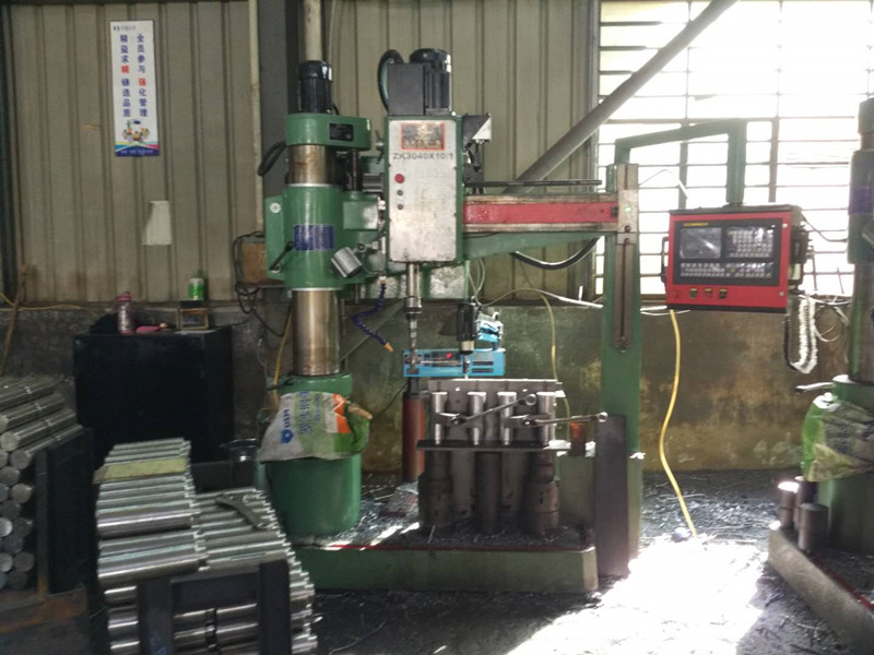 感謝輝盛機械惠購數控搖臂鉆鉆斗軸