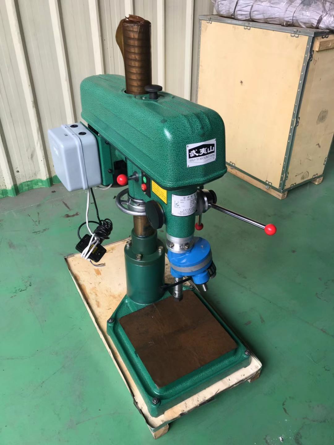 感謝小徐惠購三刀臺鉆鉆攻機立柱加高180MM