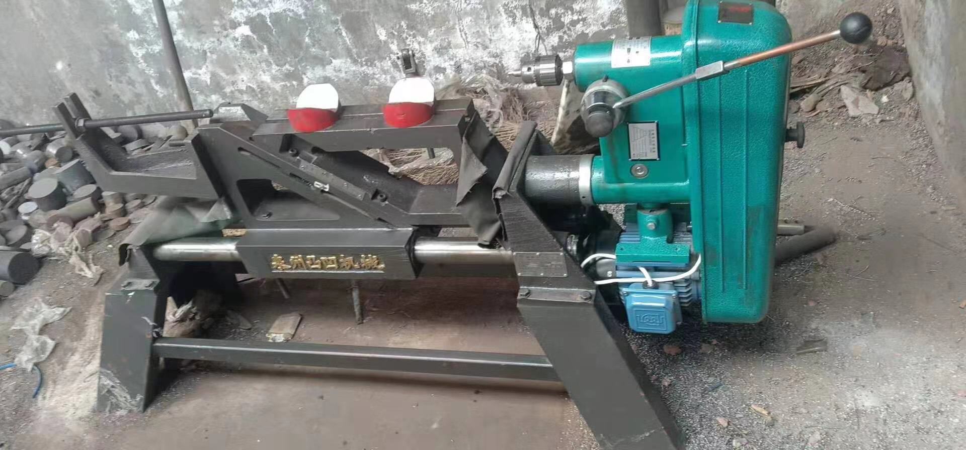 感謝山東濟寧億通液壓高軍惠購1.2米中心孔鉆床整機