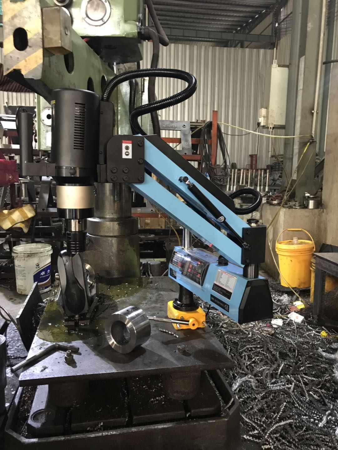 感謝泉州尚工機械有限公司惠顧搖臂攻絲機M24垂直/300KG吸盤