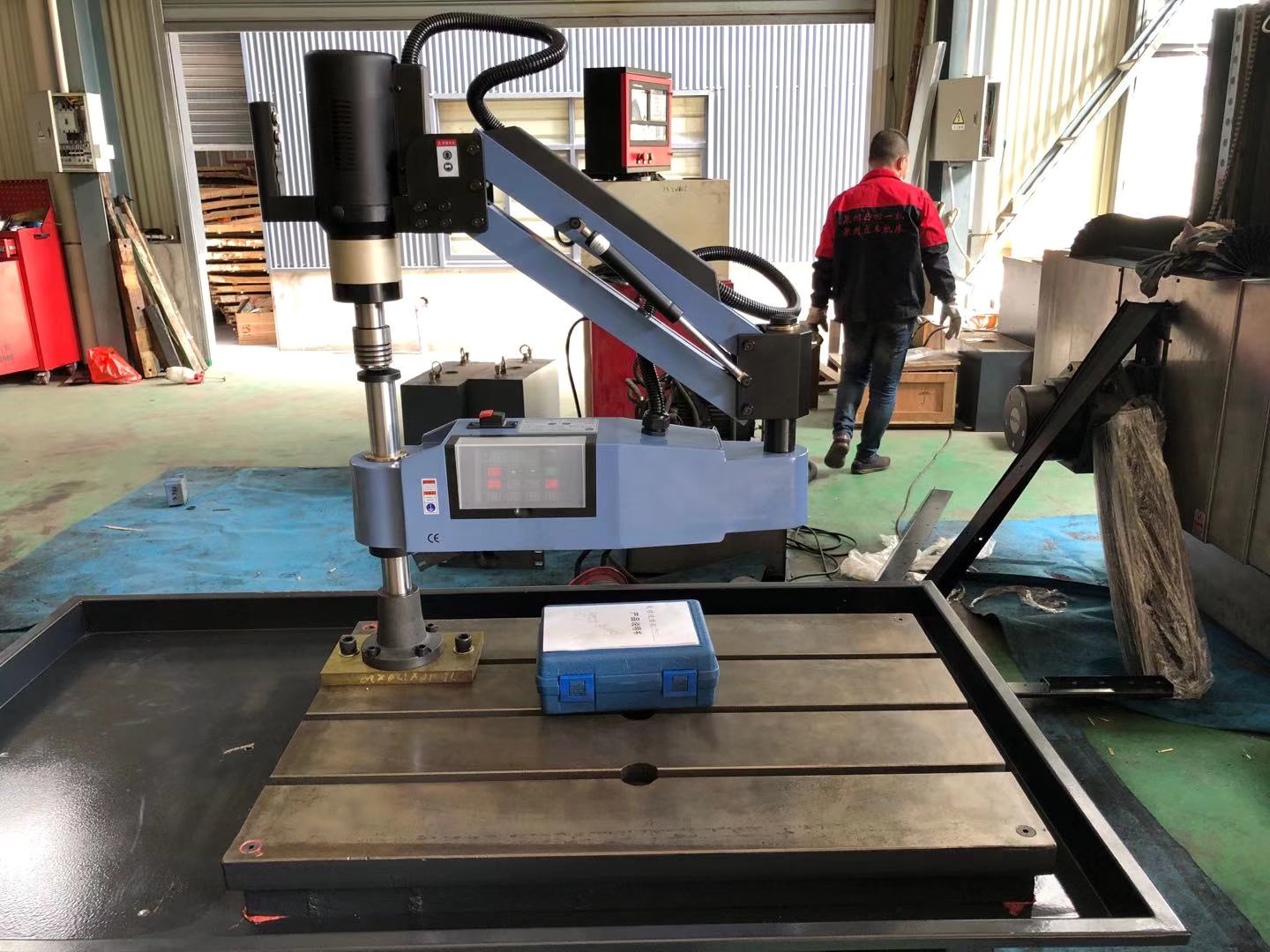 感謝中實油缸惠購M36搖臂攻絲機